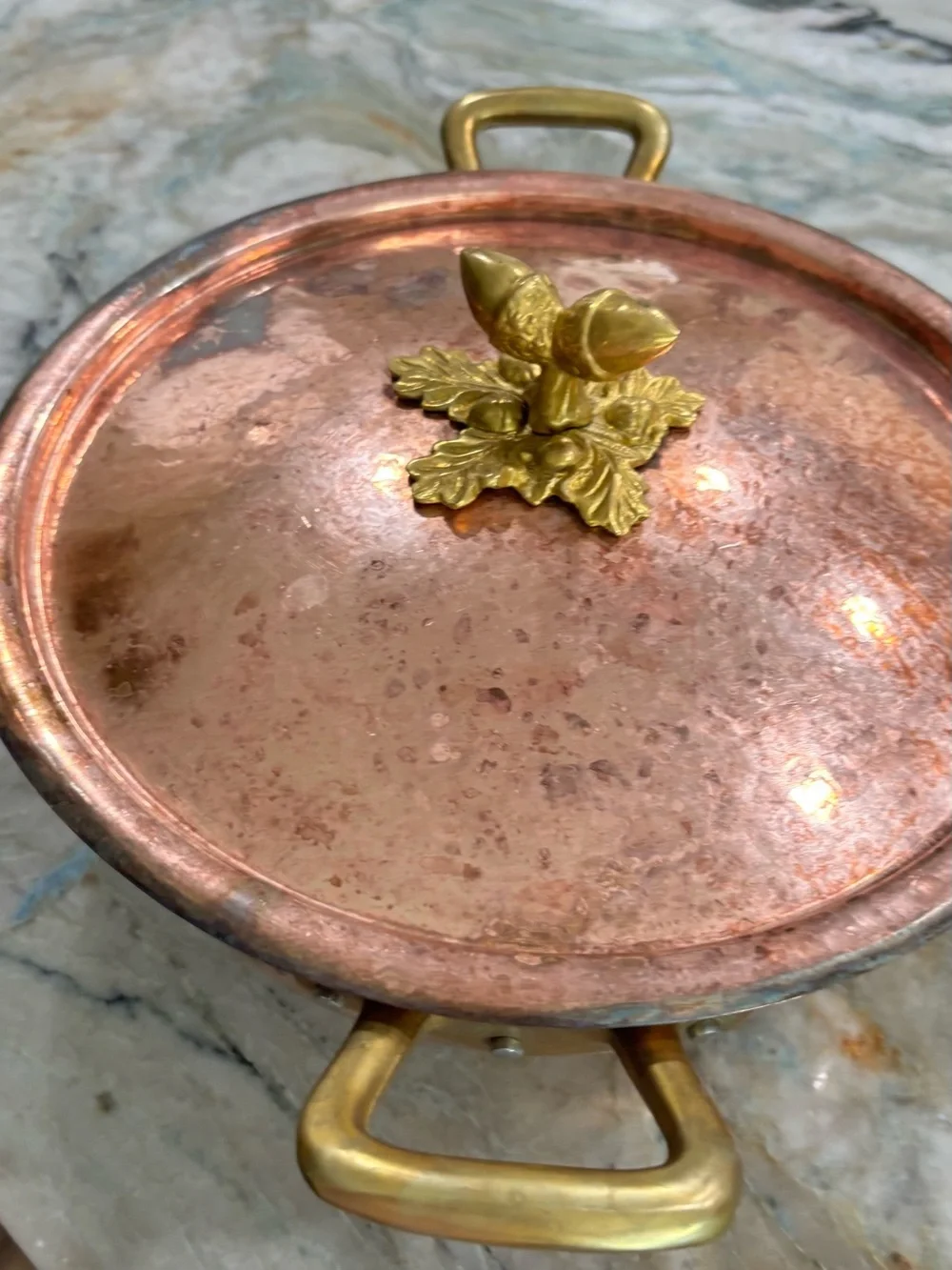 Antique-Style Copper Serving Casserole with Decorative Brass Handle
